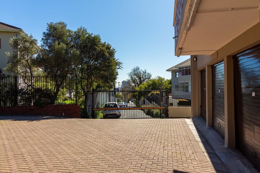 3 Bedroom Property for Sale in Oranjezicht Western Cape